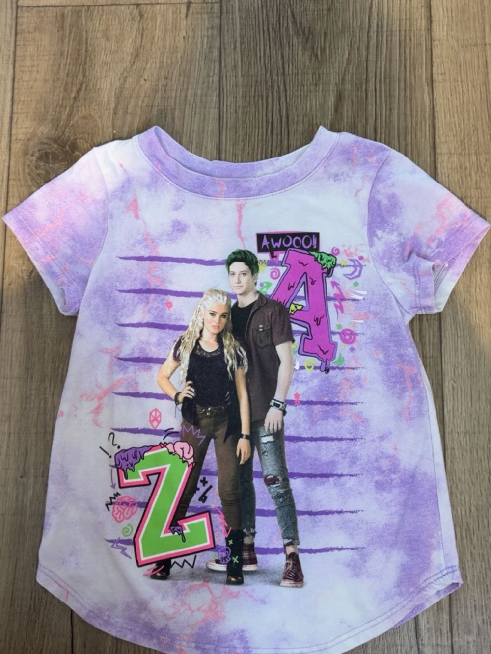 Disney: Zombies 2: Purple Tie-Dye Graphic Kids Tee : Size Small